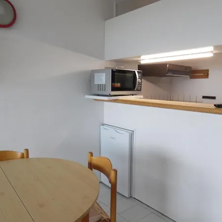 Renove Pour 4 Pers Avec Climatisation Et Parking, Face - Fr-1-750-73