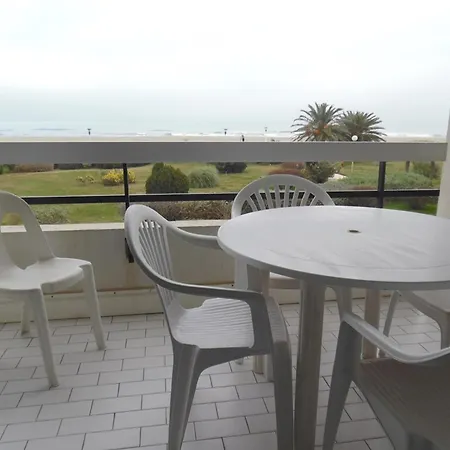 Renove Pour 4 Pers Avec Climatisation Et Parking, Face - Fr-1-750-73 *